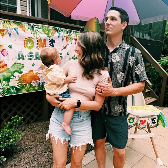 Petite and Curvy - Picture 5 of 5